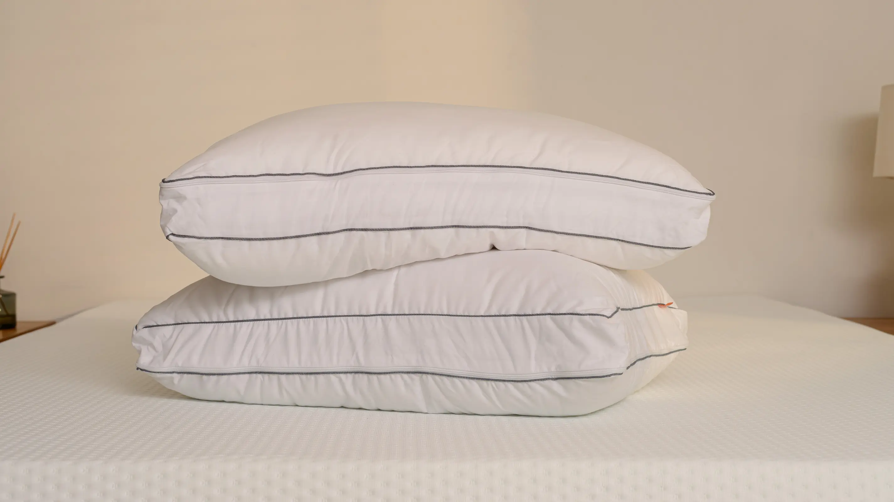 Kit 2 Travesseiros Comfort Emma